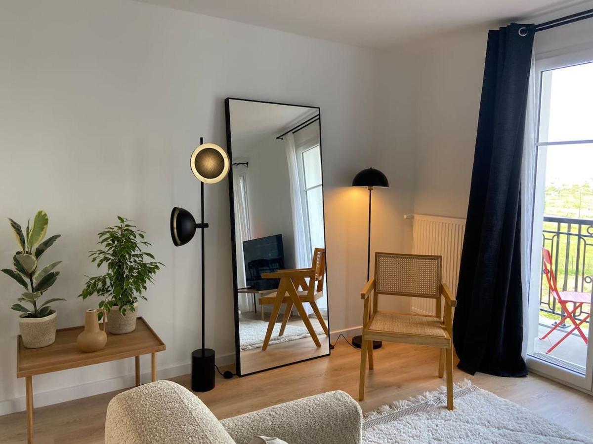 Disneyland Minimalist Lifestyle - 5 Pax Apartment Serris Exterior photo